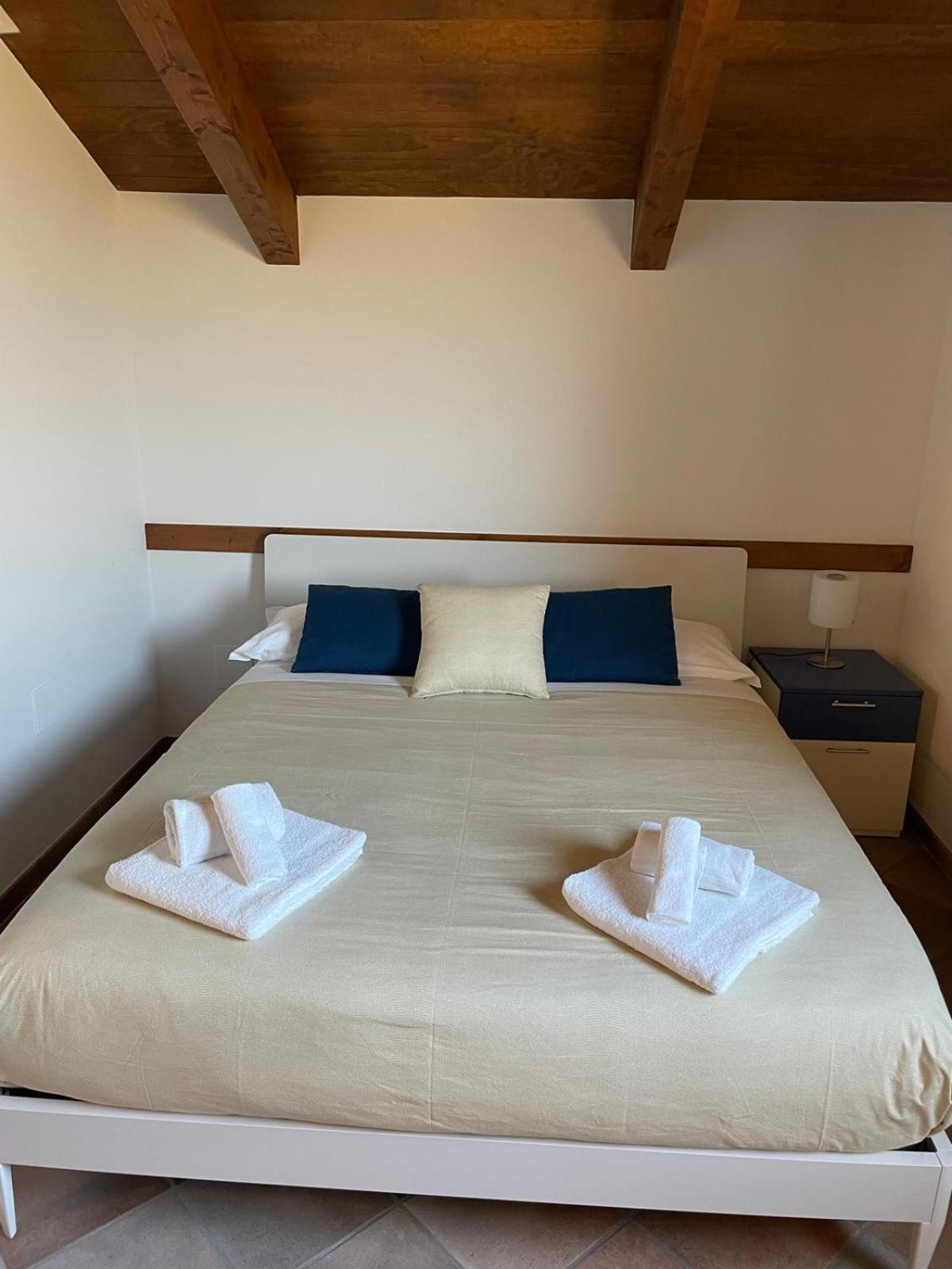 Villa Cascina Boschetti à Barolo Extérieur photo